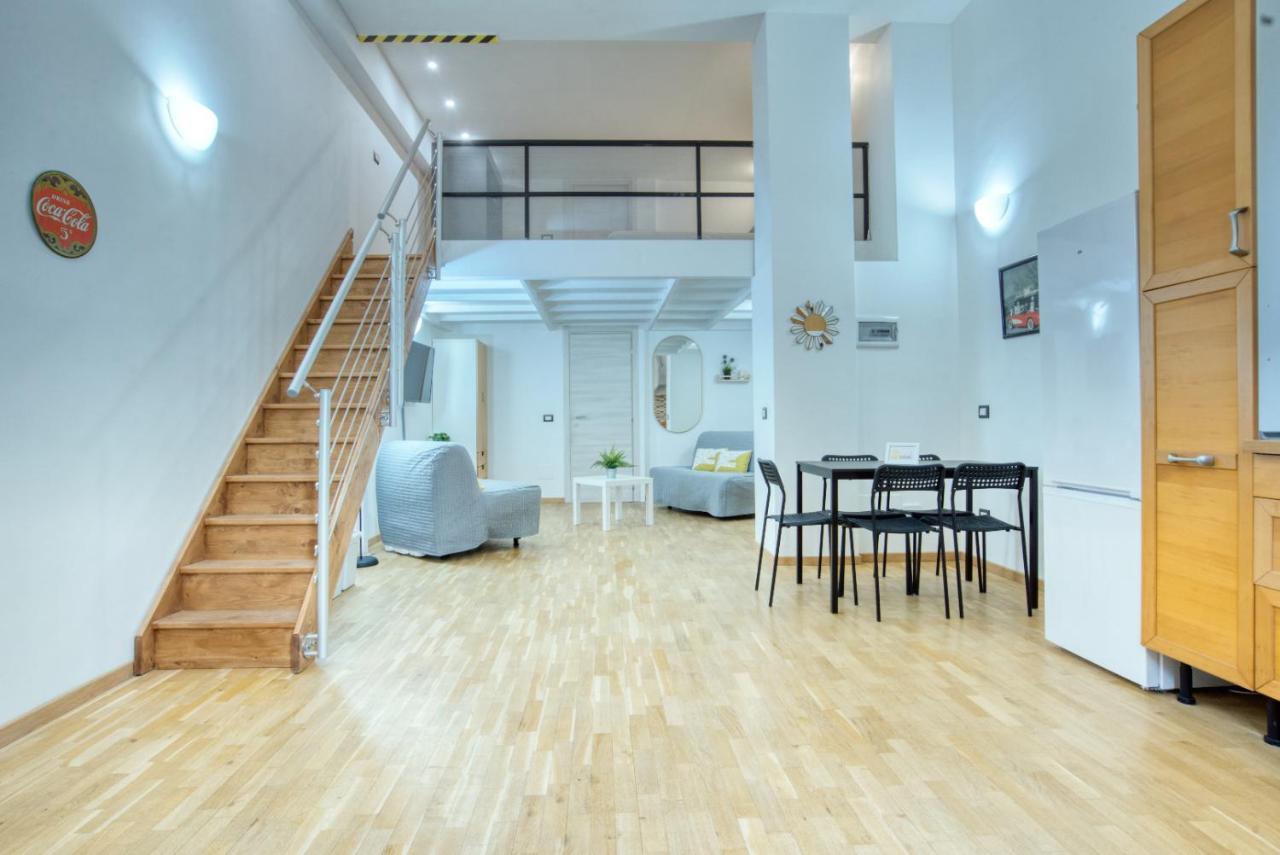 Apartment Emo 19 Милано Екстериор снимка